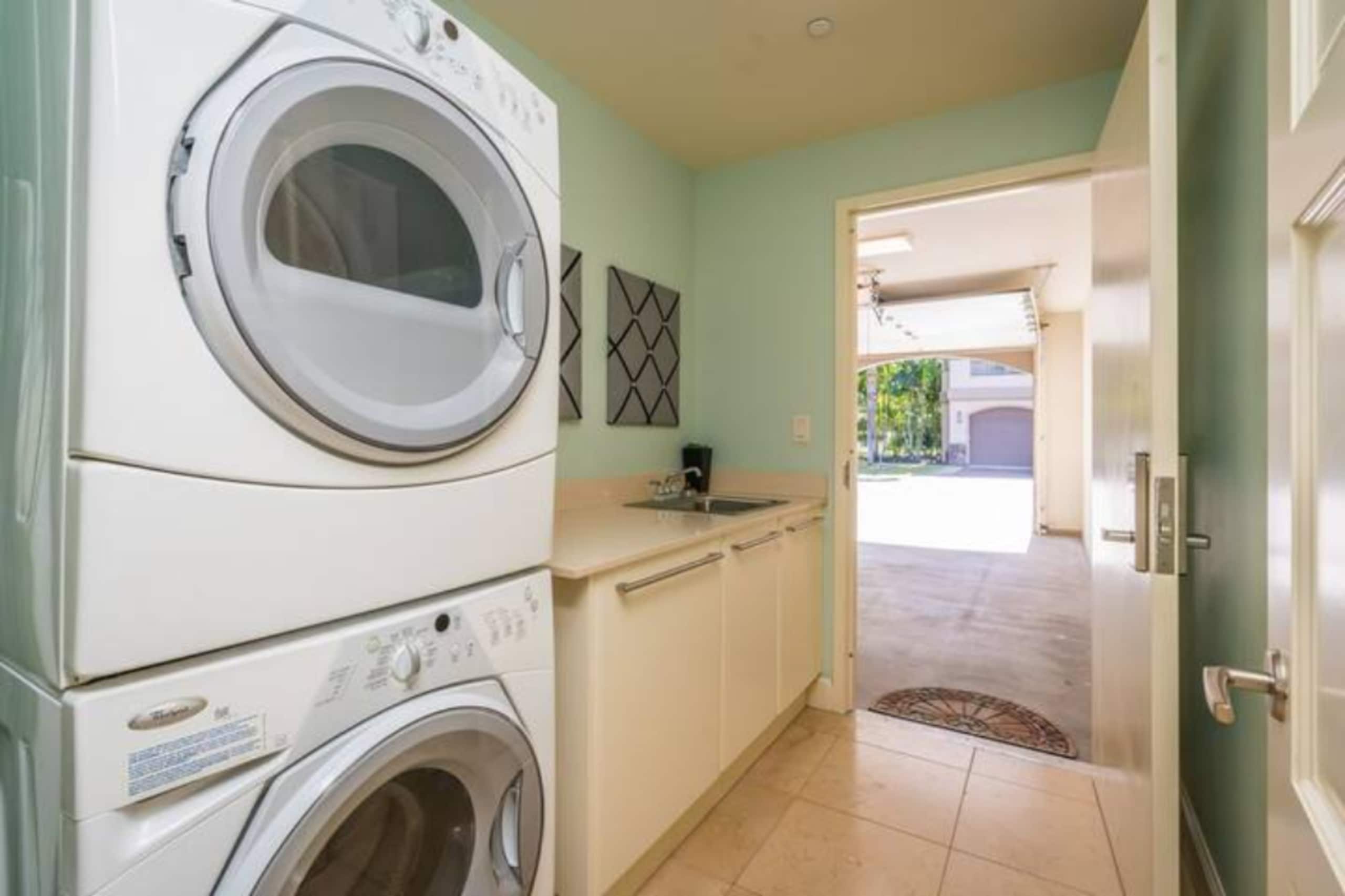 Condo in Kihei · ★4.94 · 3 bedrooms · 6 beds · 3.5 private baths - Image 51
