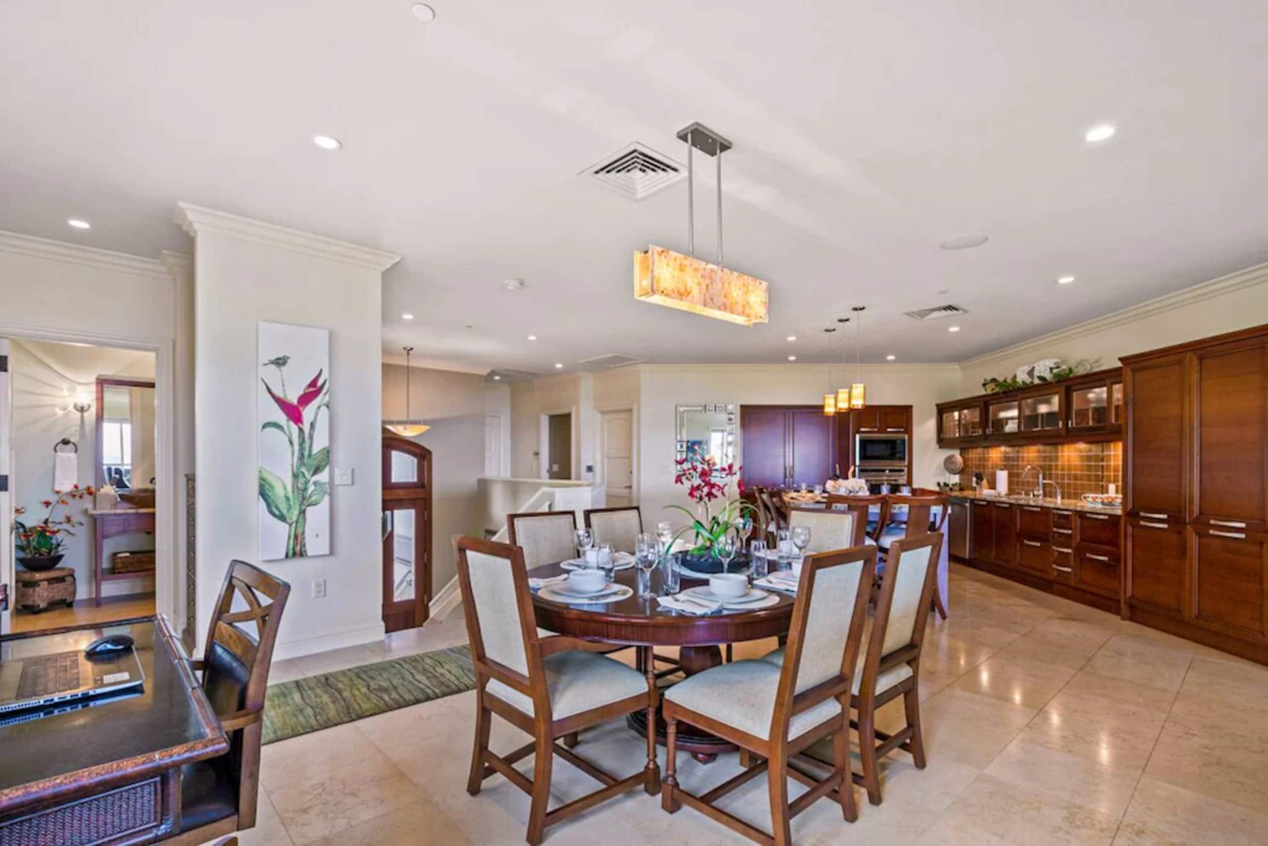 Condo in Kihei · ★4.94 · 3 bedrooms · 6 beds · 3.5 private baths - Image 17