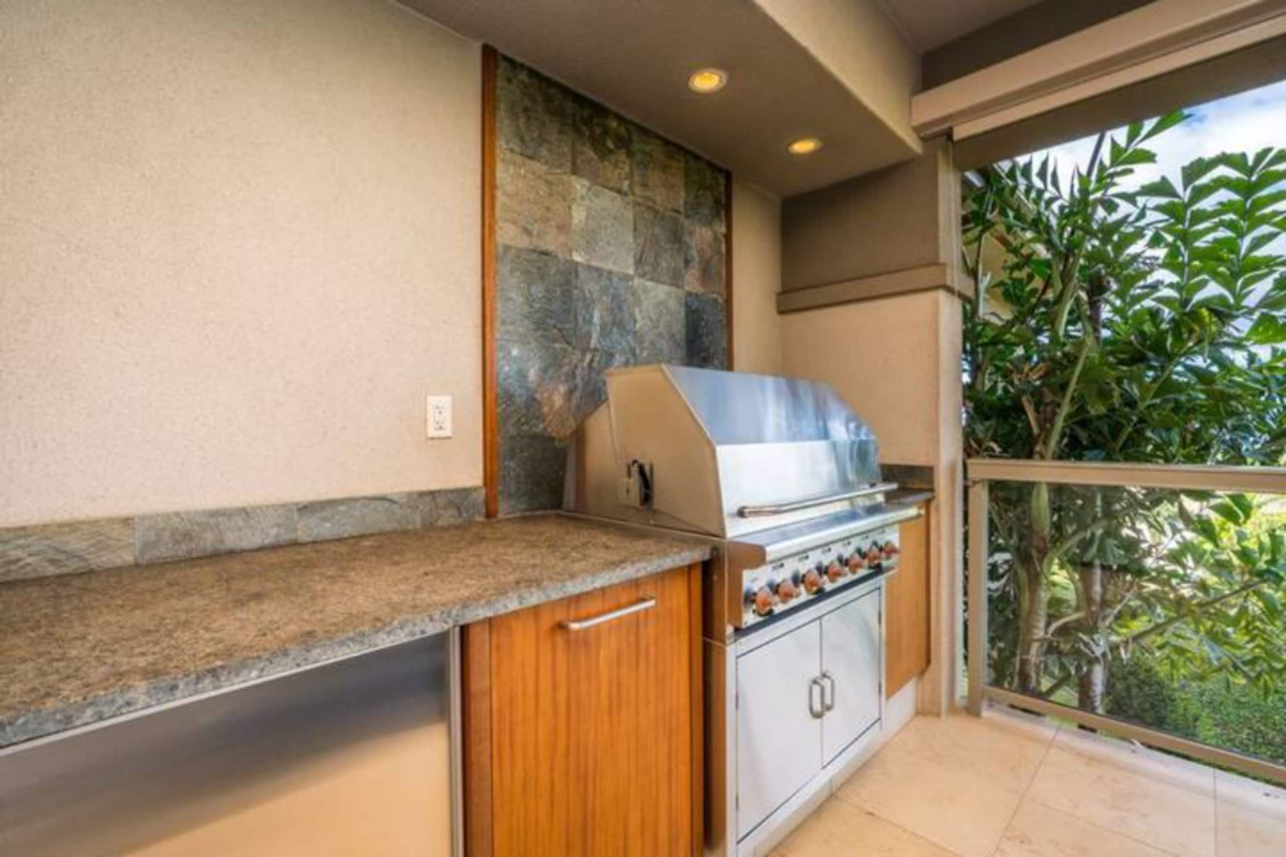 Condo in Kihei · ★4.94 · 3 bedrooms · 6 beds · 3.5 private baths - Image 48
