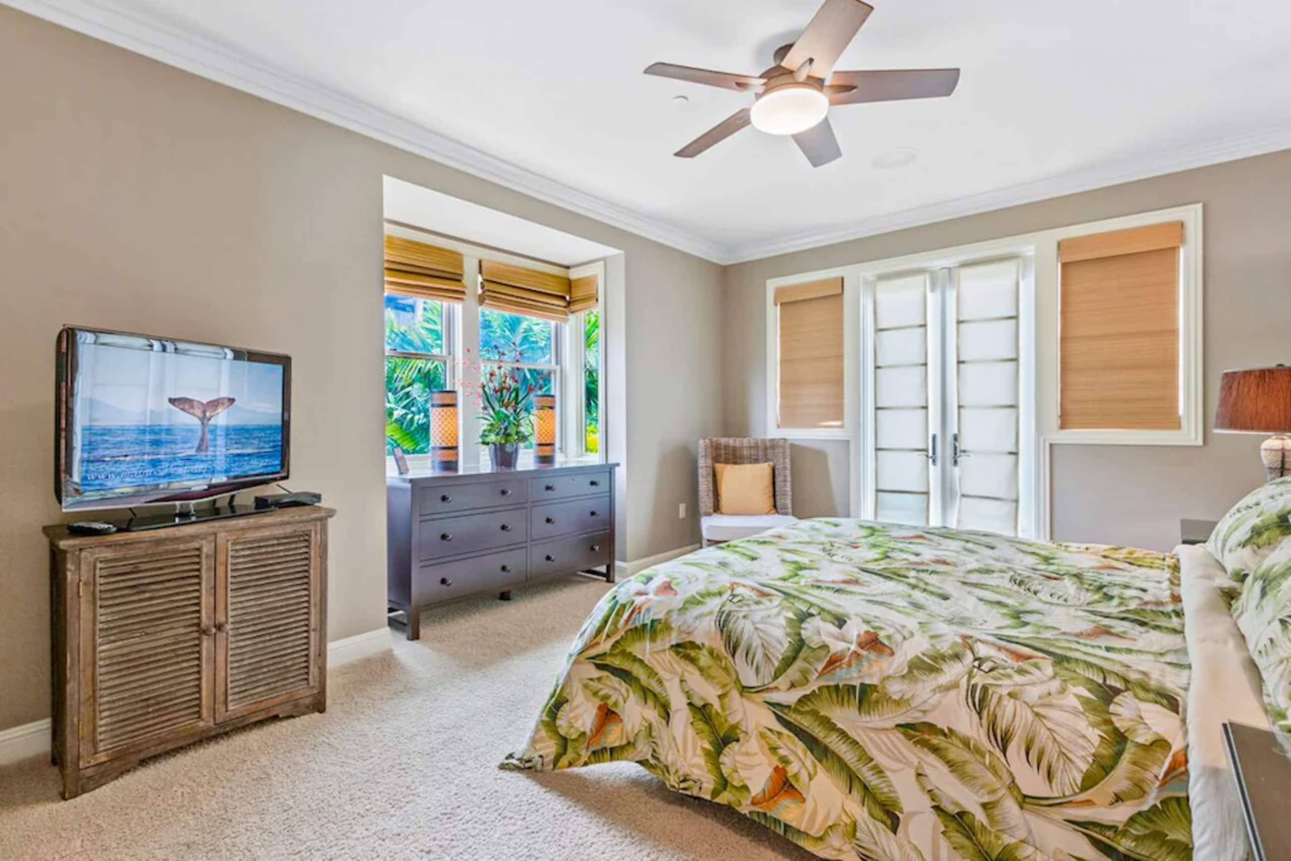 Condo in Kihei · ★4.94 · 3 bedrooms · 6 beds · 3.5 private baths - Image 25