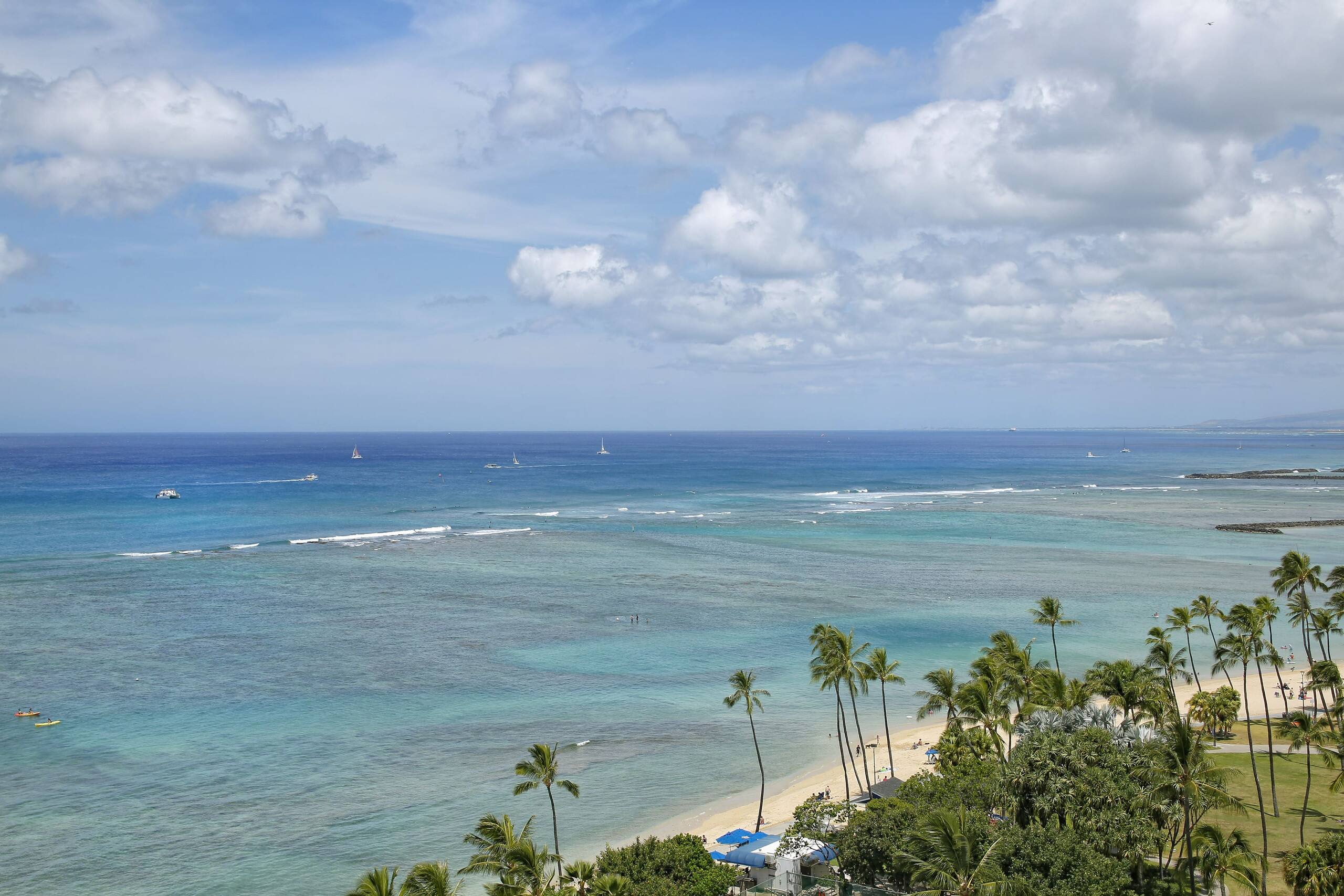 Condo in Honolulu · ★4.67 · 1 bedroom · 2 beds · 1 private bath - Image 23