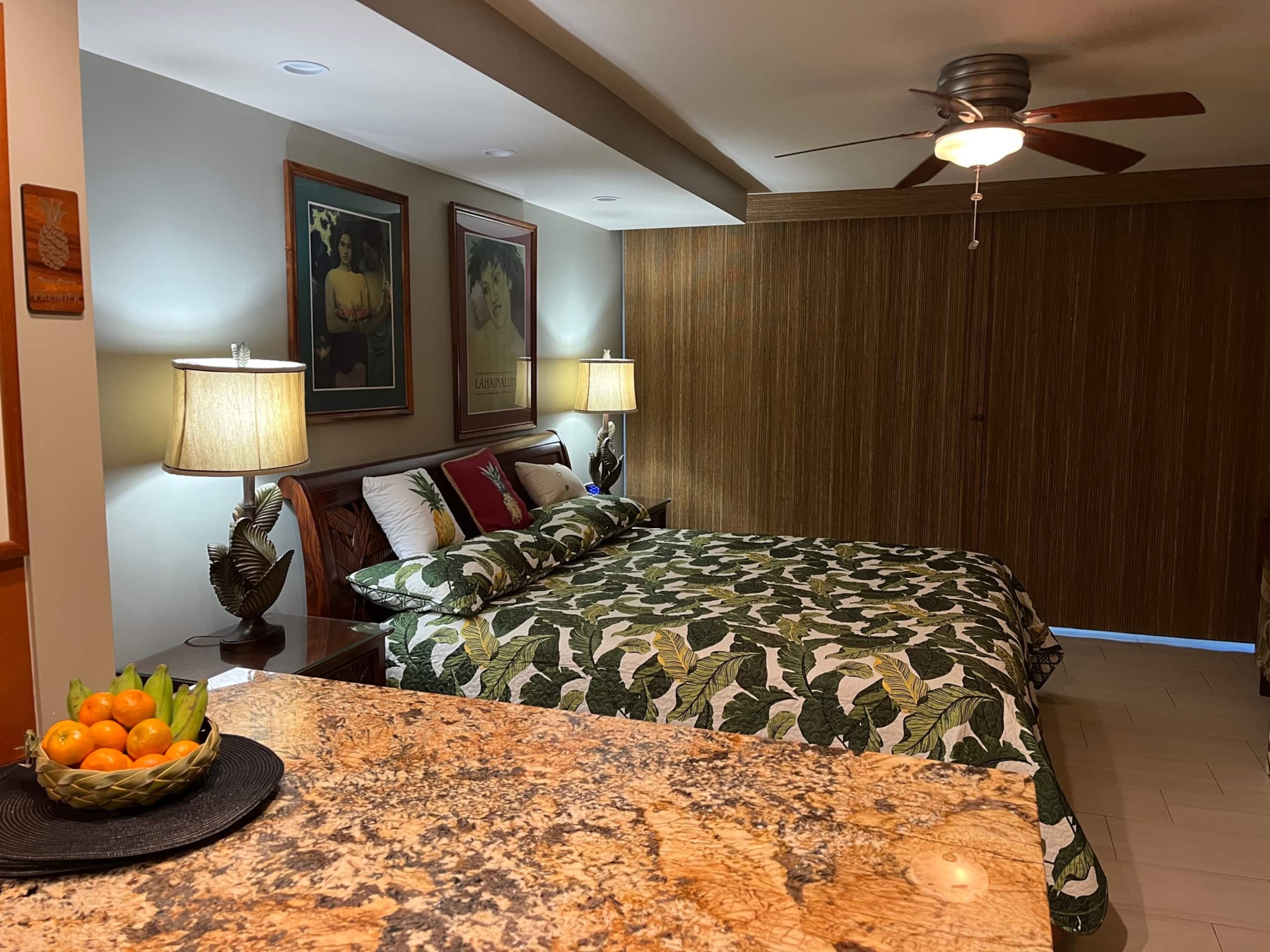 Beachfront Condo Lahaina Shores.  Fully upgraded! - Image 4