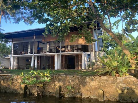 Riverside retreat on the Bolgoda.