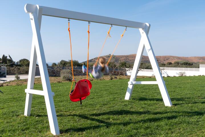 Margaret Villa – Pool, Heated Spa Whirlpool & BBQ gallery image 3