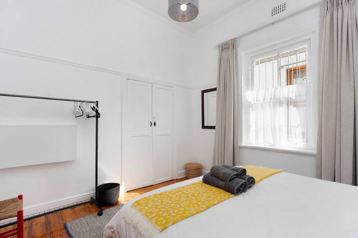 Cheerful Surfer’s Haven in Muizenberg gallery image 4