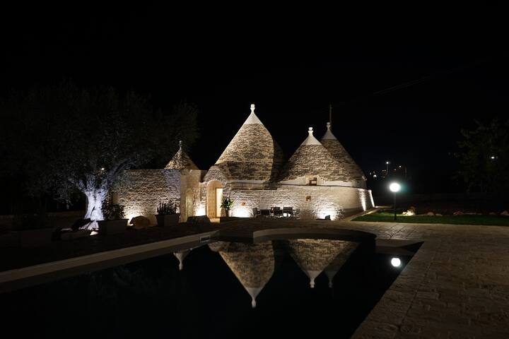 Quattroperle Trulli – Relax – Puglia Private Pool gallery image 3