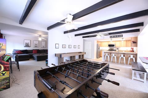 Successful Airbnb property: Game Room, Fire Pit, Close to Golf & Lake! ShowLow in Show Low