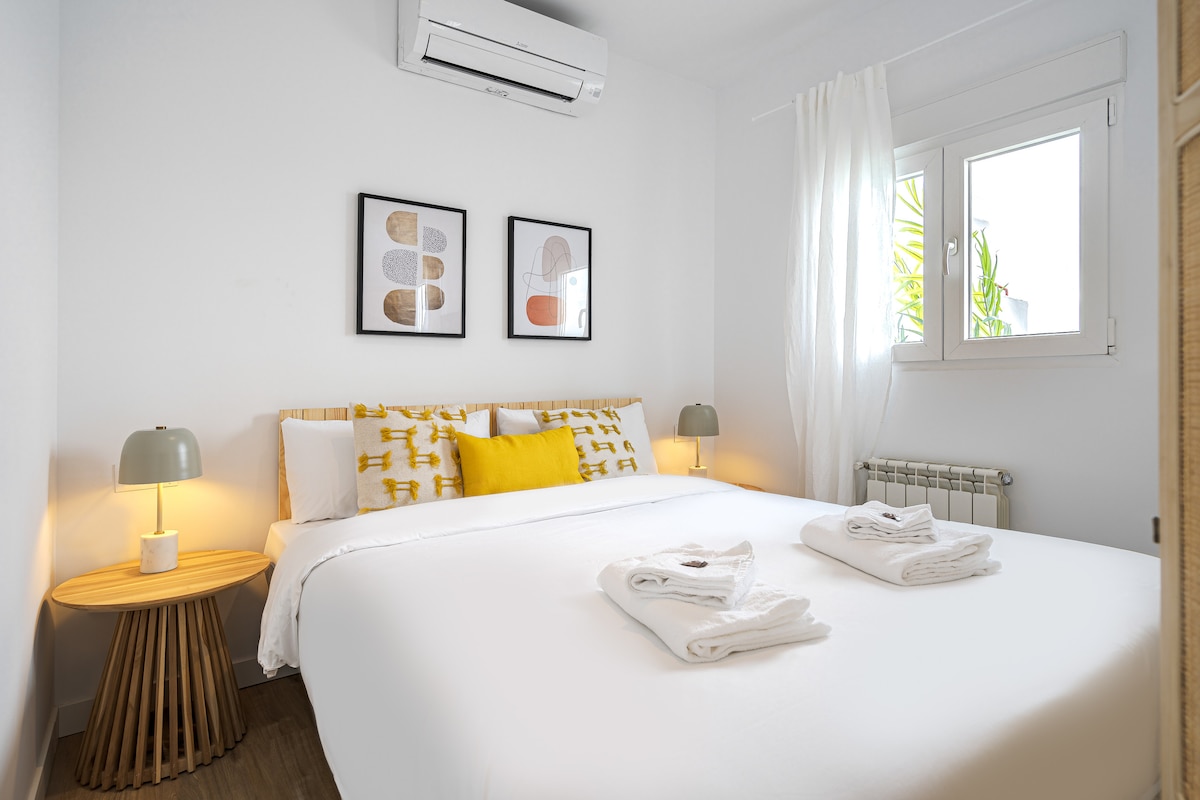 Annuncio Airbnb popolare: Vallecano | Penthouse with Terrace a Puente De Vallecas