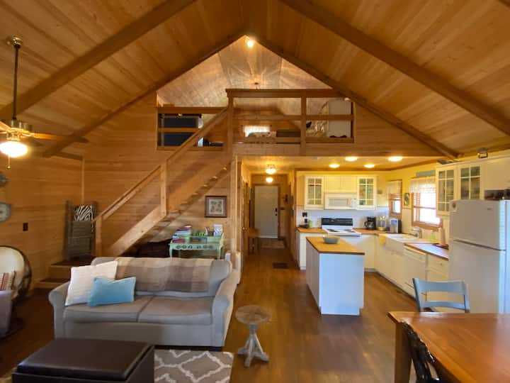 Gemütliche Hütte in den Wäldern Airbnb