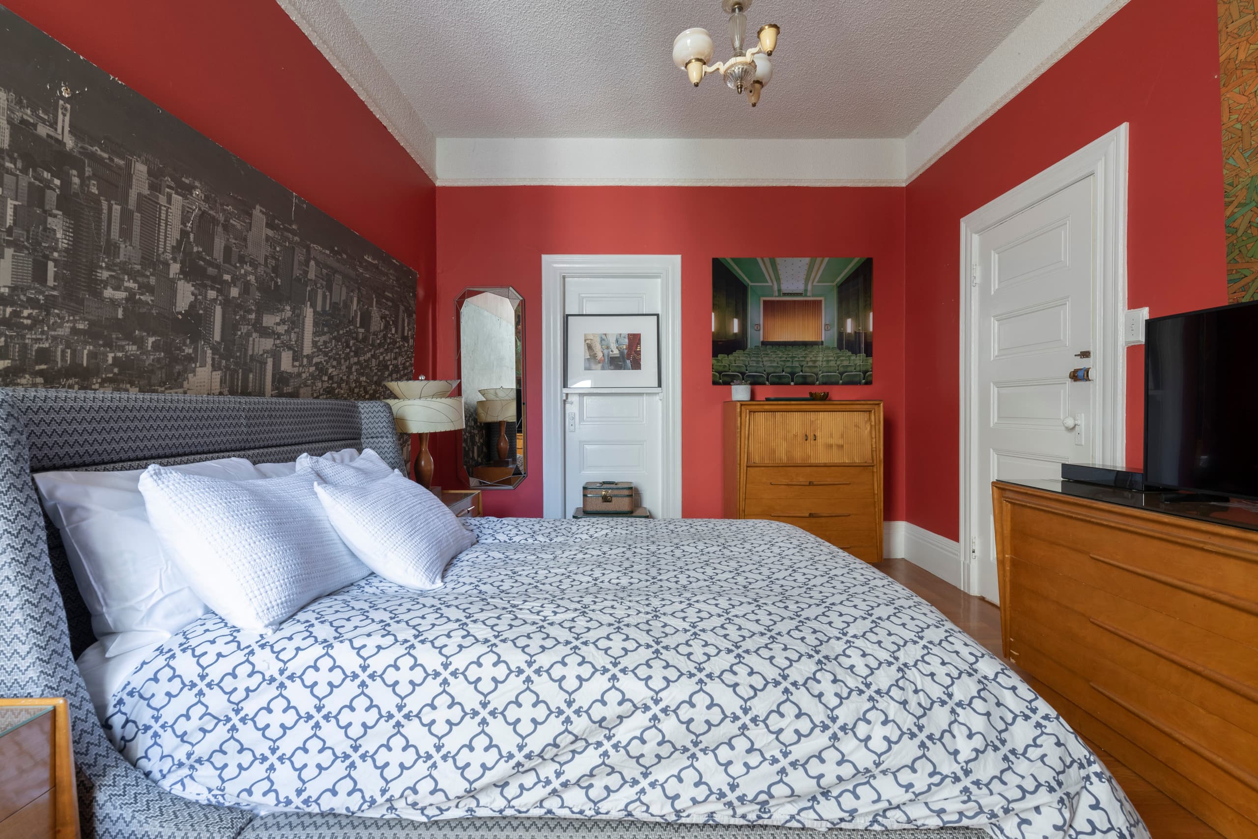Home in San Francisco · ★4.94 · 3 bedrooms · 3 beds · 1 bath - Image 7