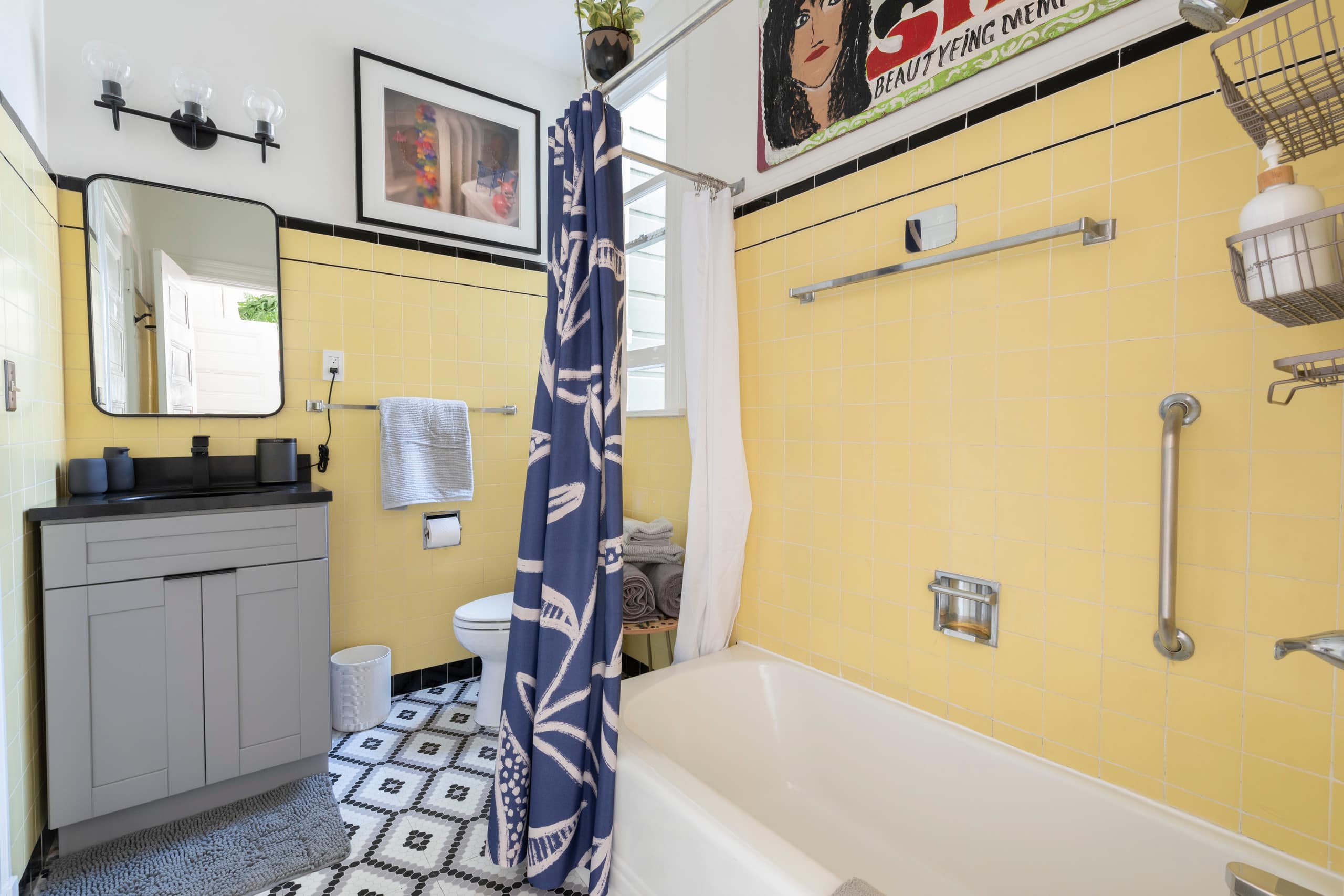 Home in San Francisco · ★4.94 · 3 bedrooms · 3 beds · 1 bath - Image 13