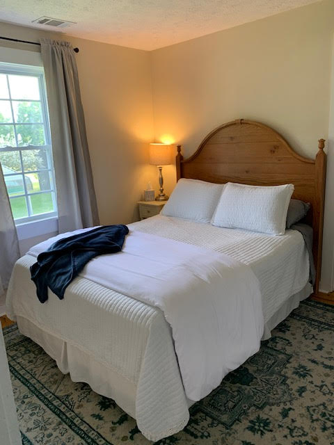 ห้องนอน 2 พร้อมเตียงควีนไซส์