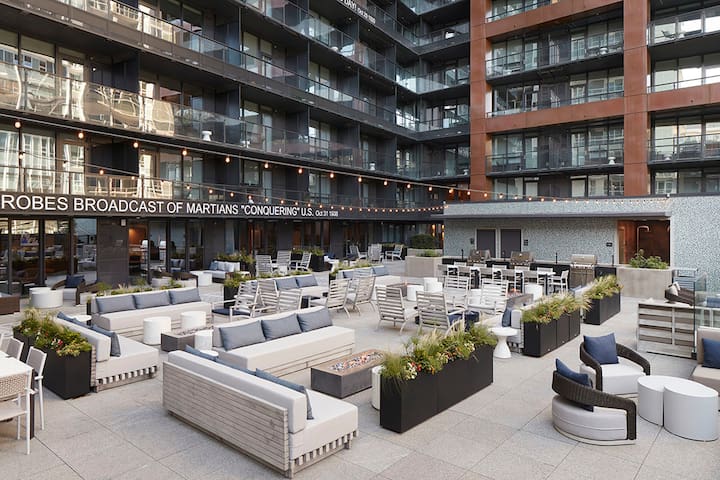 Level Seattle - South Lake Union managed Airbnb listing 2