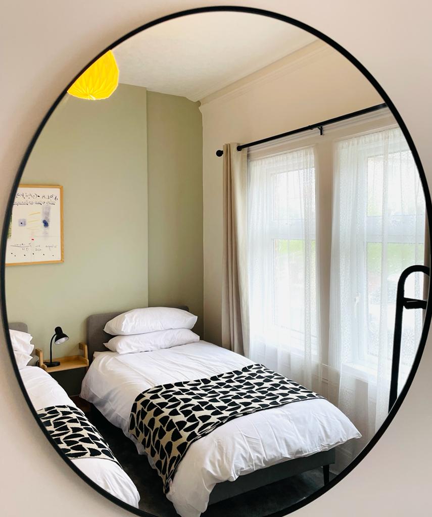 غرفة النوم 2