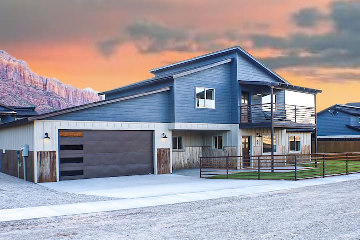 Canyon Country Properties managed Airbnb listing 3
