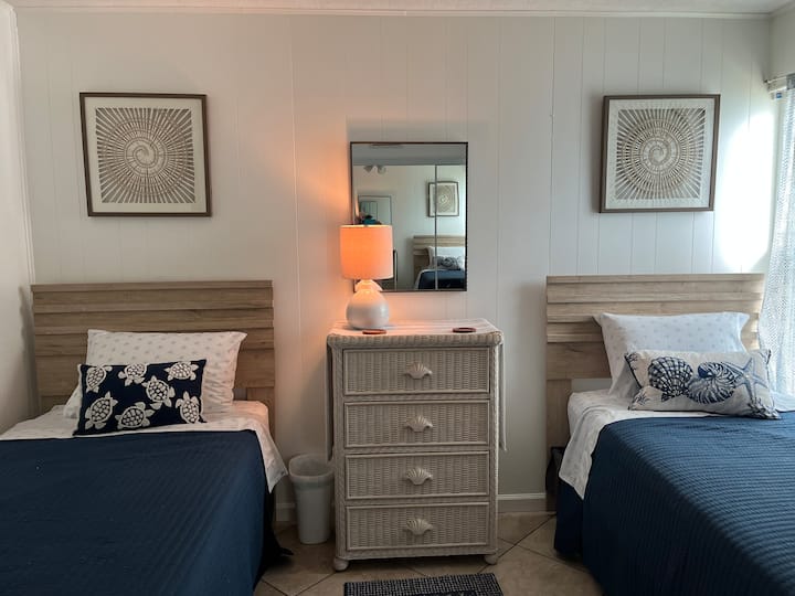 Dhoma e gjumit të vizitorëve, 2 krevate dopio.