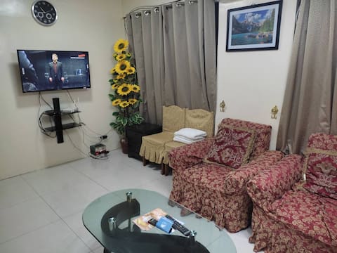 Transient House at the Foot of Mount 
Makiling