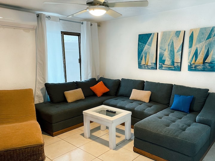 Comfortable 2br Condo Steps Away From The Beach - Nuevo Vallarta