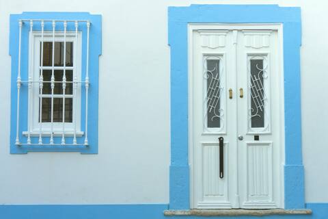 "Stork's Nest" 3 bedroom townhouse  with seaview