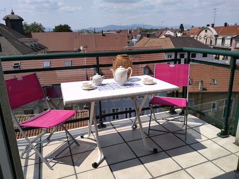 Airbnb performant: Nice with private parking in the center. à Mulhouse