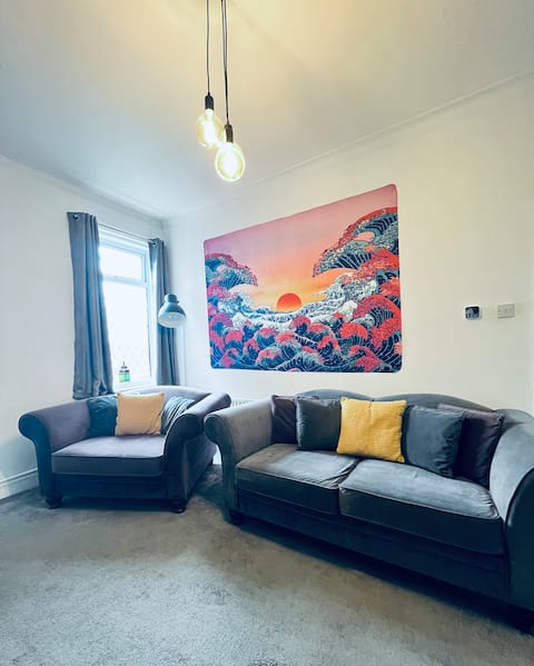 Top Airbnb: Beautiful, cozy, dog friendly Flat by the Waves in South Tyneside