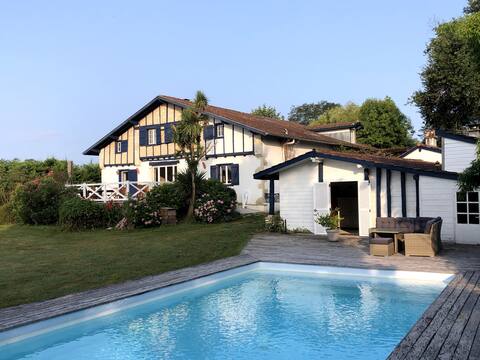 BASQUE COUNTRY - LARGE FAMILY HOME