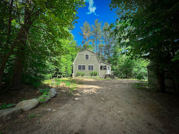 Nuestro Bartlett Barn Jacuzzi + ¡Camina hasta el río! Cabañas en renta en Intervale, New