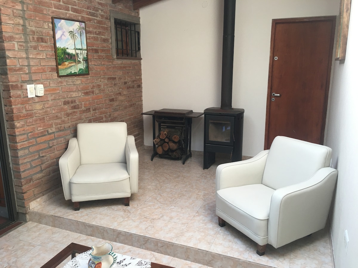 Top Airbnb: Farm in Mercedes Bs. As. minutes from T. Jofre. en Partido De Mercedes