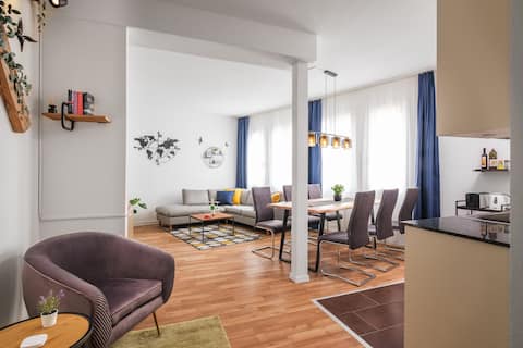 Spirit Apartments | Central | Lake | Parking