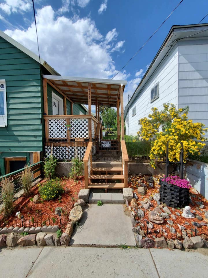 Hilltop Tiny Home Tiny houses for Rent in Butte, Montana, United