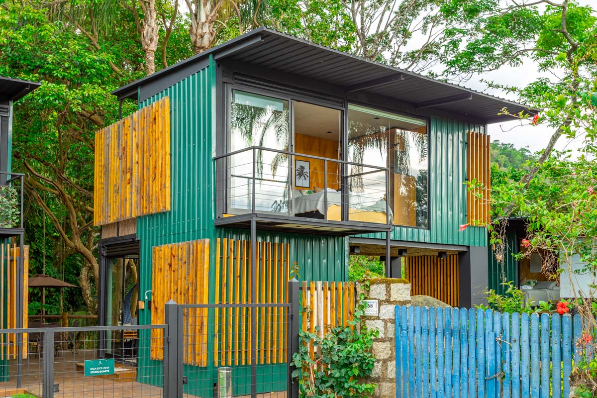 Facade at Casa Natu Ilhabela Studio Feiticeira with Jacuzzi in Ilhabela