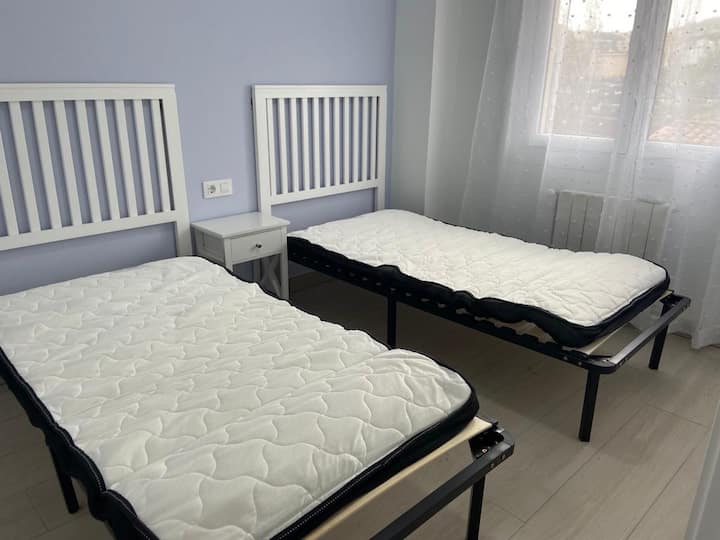 საძინებელი 1