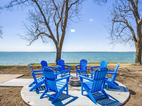 Lakefront Heath Retreat