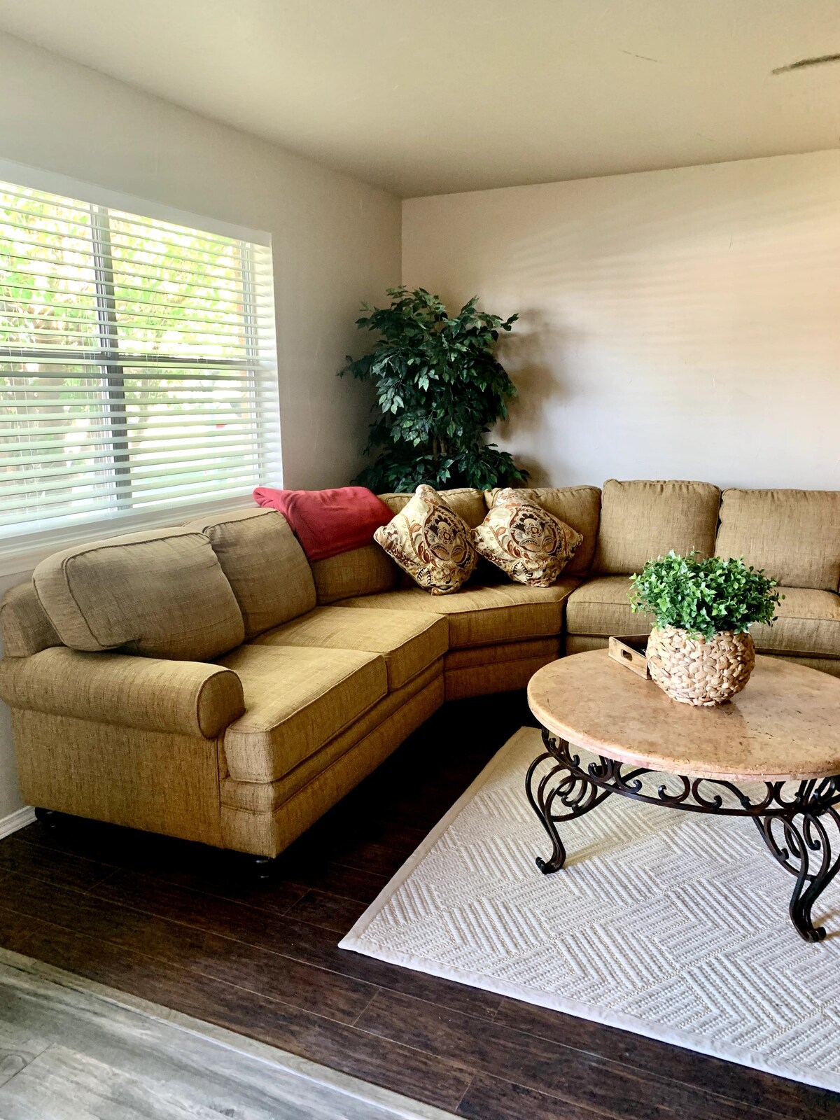 The Modern Birch House Houses for Rent in Perryton, Texas, United