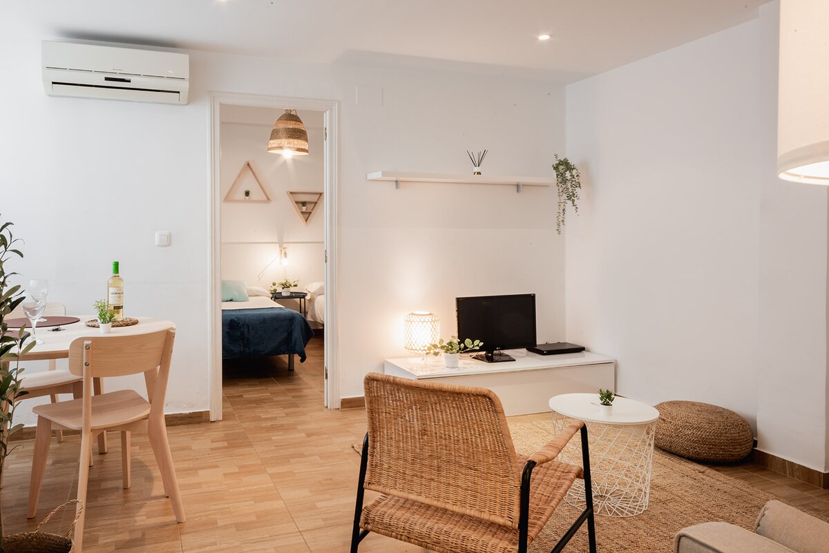 Top Airbnb: Centric 3 bedroom Apartment with WIFI en El Pla Del Real