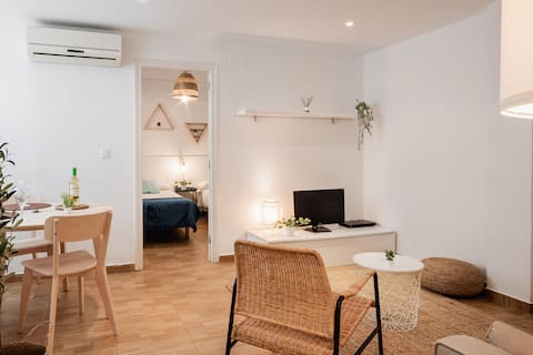 Top Airbnb: Centric 3 bedroom Apartment with WIFI en El Pla Del Real