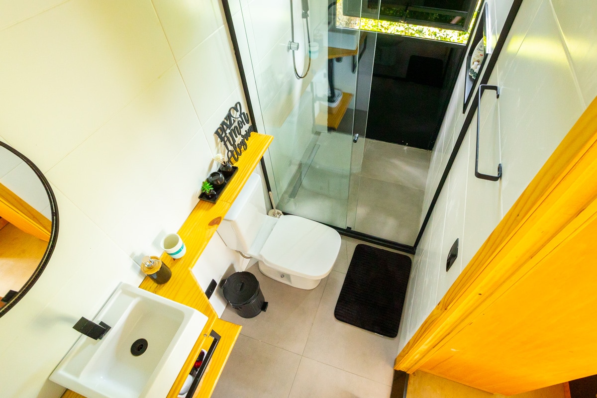 Bathroom at Casa Natu Ilhabela Bonete Studio with Jacuzzi in Ilhabela