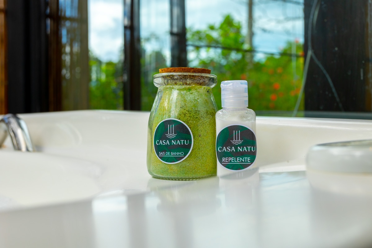 Bathroom & Repellent Salt at Casa Natu Ilhabela Bonete Studio with Jacuzzi in Ilhabela