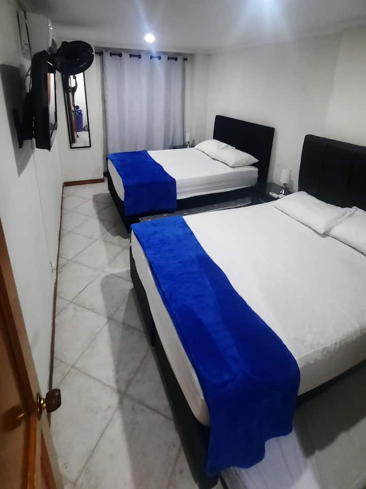 Alcoba dos, 2 bračna kreveta i 2 vijećnika