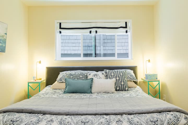 Chambre au rez-de-chaussée, lit king size avec matelas Purple