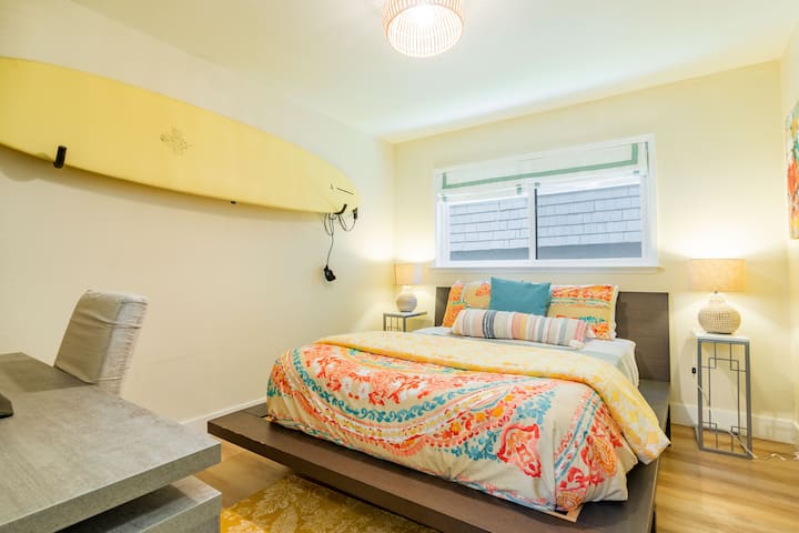 chambre du logement du bas, lit king size avec matelas Stearns & Foster® Estate king