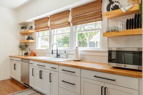The Cranford Cottage Historic Cozy Central Locale
