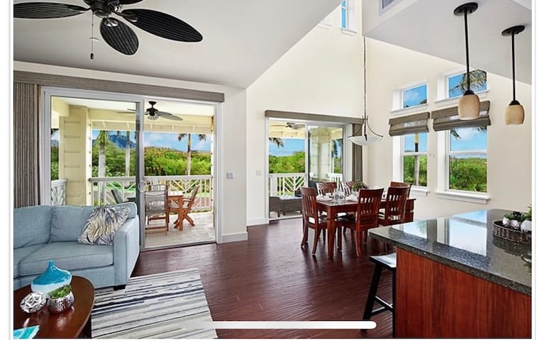 Luxury Condo with AC in Sunny, South Shore, Poipu