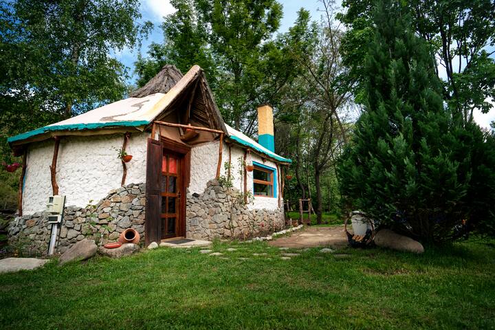 Casa Mexicana en el lago en Apuseni Transilvania Casas miniatura en renta en Valea Dr ganului Jude ul Cluj Rumania Airbnb