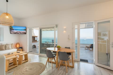 Satsi’s Premium Seascape-2 min from the beach&town