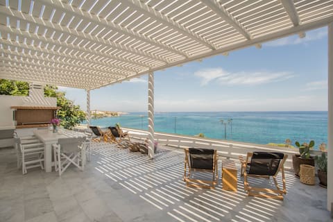 Satsi’s Premium Seascape-2 min from the beach&town