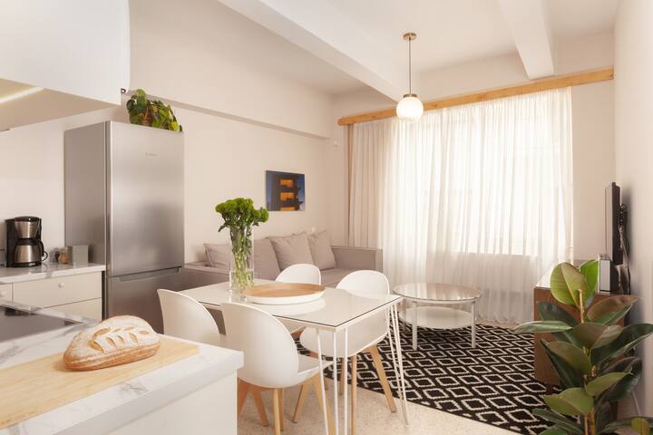 2 Bedroom Suite, The Marble Suites, PLAKA gallery image 5