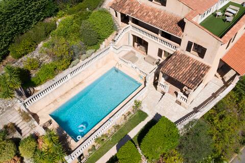 06T-Spacious villa sea view-pool