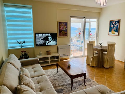 Tila's Apartment - Amazing sea view & location