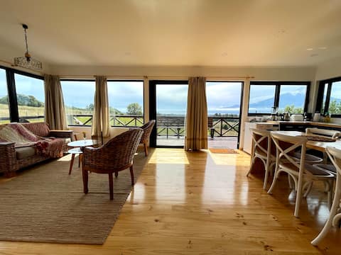 Successful Airbnb property: New cabin with amazing views of lake and volcanos in Puerto Varas